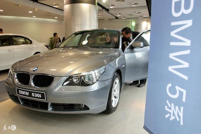 别再说国内买车贵，看看新加坡一般人连奇瑞都买不起！