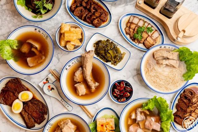走紅40年的新加坡國民肉骨茶，周董、發哥、林俊傑…都是它的粉絲，大陸首店杭州明天開業
