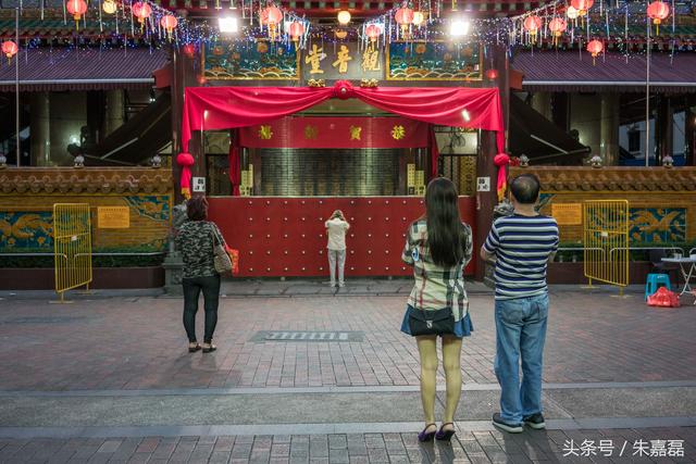 多元新加坡的镜头影像（一）：华人文化比中国还浓的牛车水