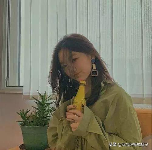 王菲女儿李嫣惹争议，新加坡网友留言力挺