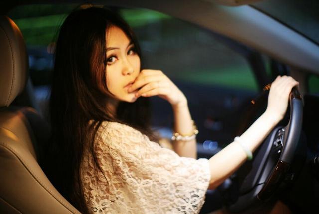 新加坡留学的土豪们 想开车必须把拥车证弄到手