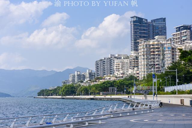 深圳盐田慢生活，纵情山海之间，享国内首家的天际无边泳池漂浮餐