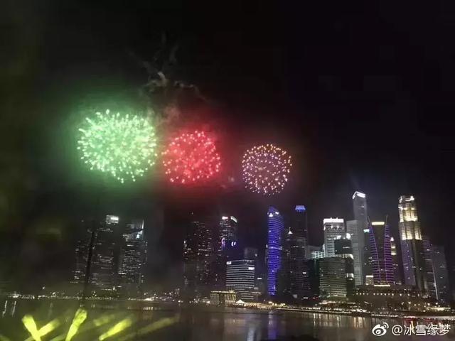 新加坡盛大煙花！2019跨年夜美翻了~