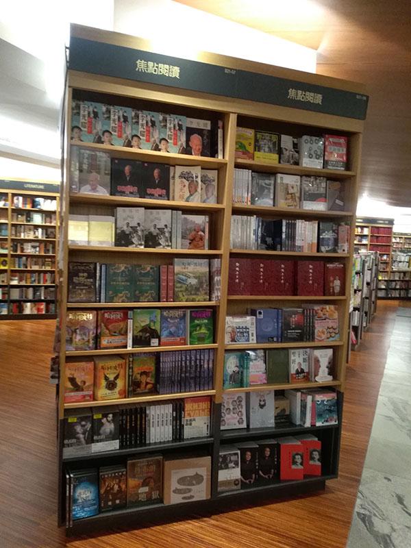 探访新加坡纪伊国屋书店：“东南亚最大书店”里的中英日文书
