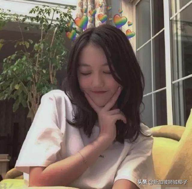 王菲女儿李嫣惹争议，新加坡网友留言力挺