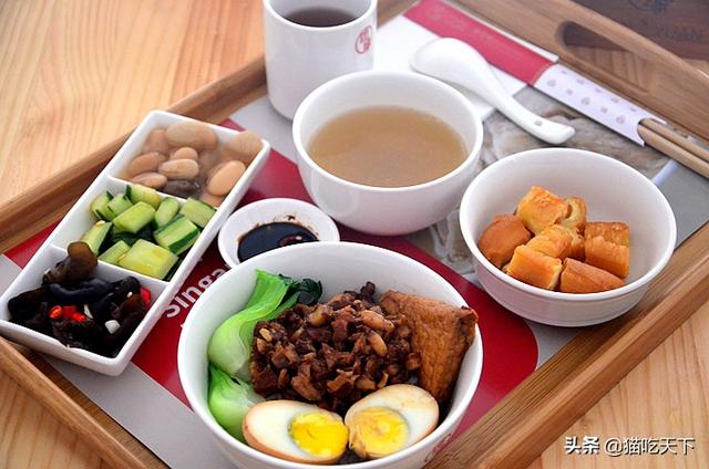风靡新加坡的正宗肉骨茶，现在厦门也能吃到了