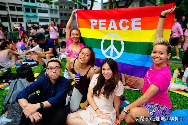 新加坡萬人遊行反對這一刑法，李顯龍總理弟弟竟在現場支持