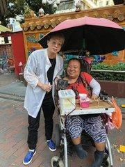 這是一個有溫暖的社會,新加坡義工舞蹈團爲智障者載歌載舞