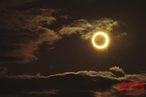 日食日偏食示意圖簡單帶文字說明 日偏食形成原因是什麽