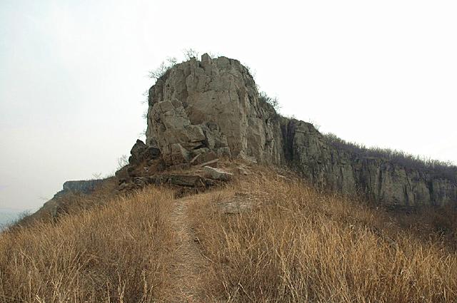 沂蒙旅游：沂蒙山七十二崮之无儿崮