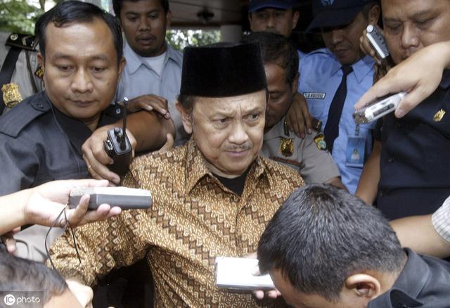 印尼前总统哈比比去世享年83岁 现总统佐科将亲自为其主持葬礼