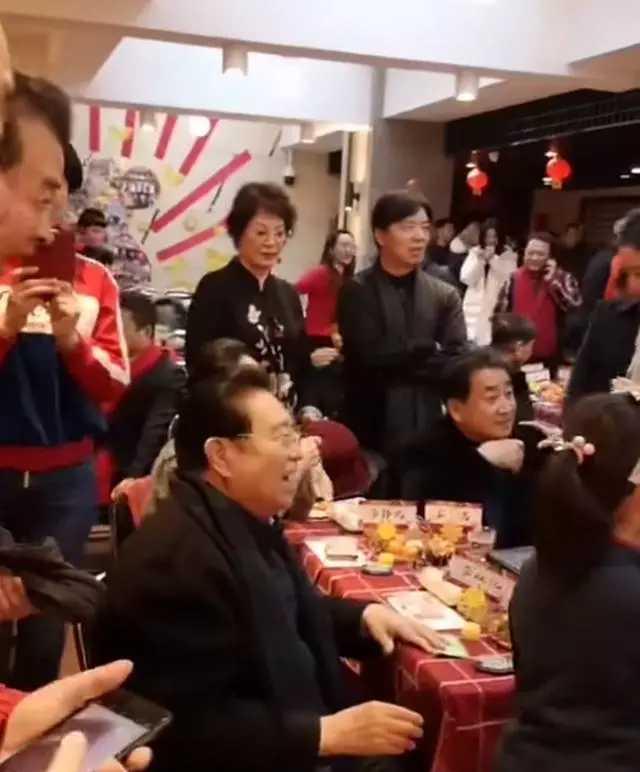 董文华，李双江、姜昆，阎维文等老艺术家春节前聚餐