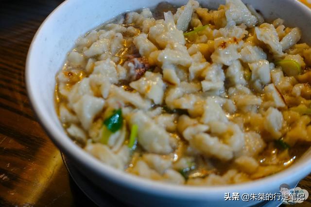 西安名滿天下的一道美食 爲“陝西一絕”有“天下第一碗”之美譽