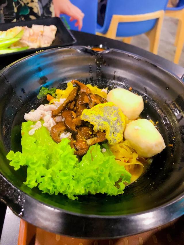 叻沙、肉脞面、肉骨茶……探尋新加坡之味