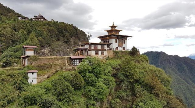 不丹虎穴寺实拍图