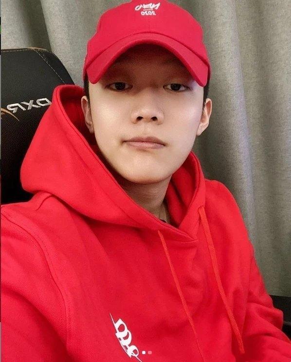 又来趁热度，李小璐绯闻男友晒同款秀恩爱，被网友回怼