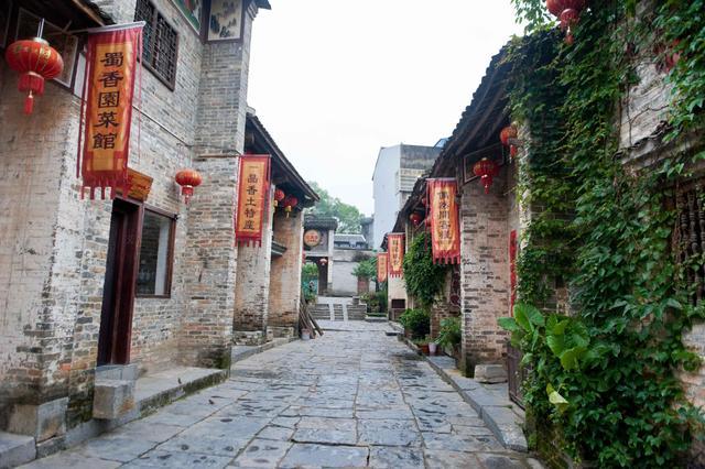 广西最小众的古镇，因不宣传不炒作游客很少，超适合一个人旅行