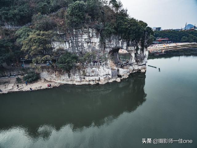 桂林距离市区最近的5A景点，不用花钱进去，门口路过就能免费观看