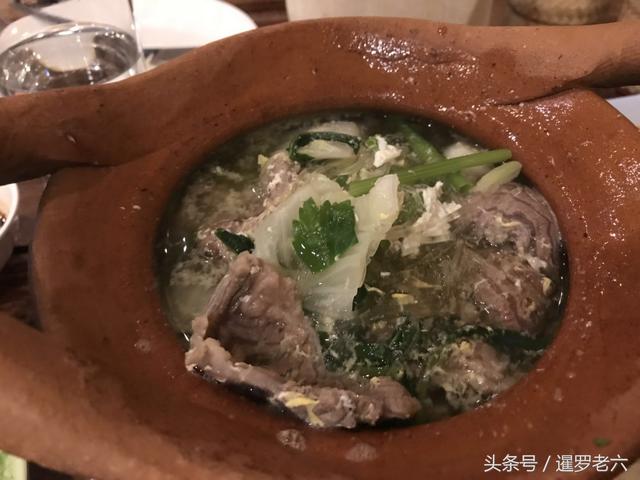 在曼谷吃頓泰餐，六道美食一個火鍋花了160元，沒啥硬菜還挺貴！