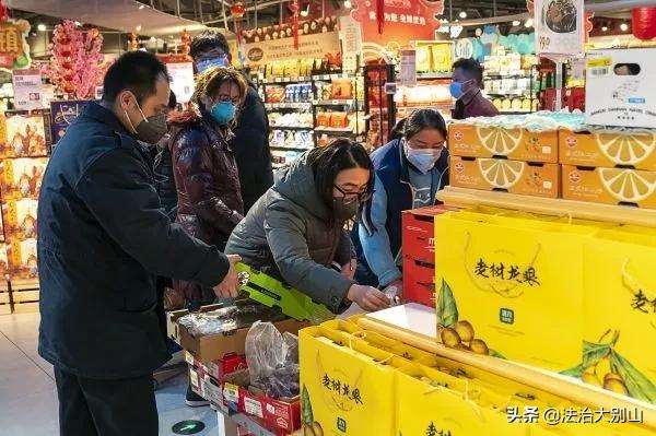 新加坡媒體看“台風眼”裏的武漢：整座城市好像睡著了