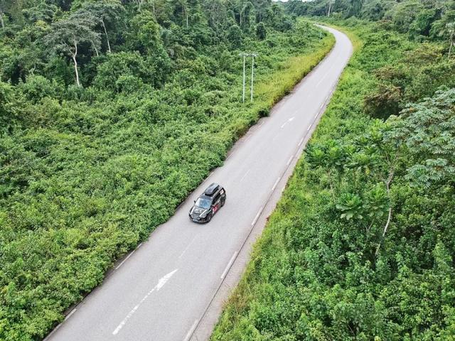 90后小伙环球自驾（二）：穿越沙漠、热带雨林，误入恐怖分子伏区