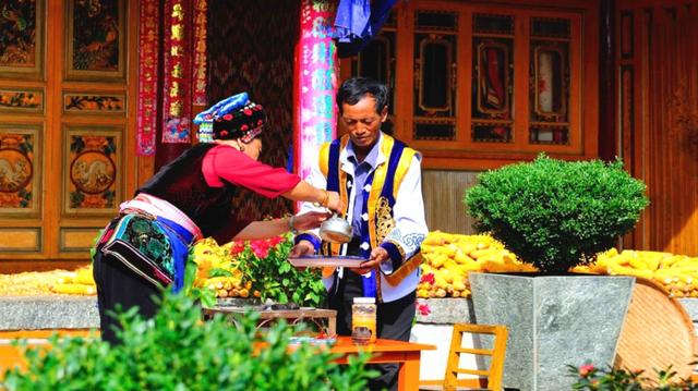 你知道国内的有两个世外桃源适合隐居，美如天堂，你知道在哪里吗