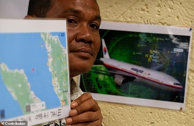 印尼渔民称已记下MH370坠海坐标，曾目睹马航布满黑烟落水全过程