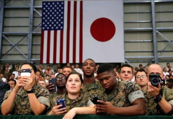 美国收日本80亿“保护费”，日本反对声音很小，为何日本很聪明？