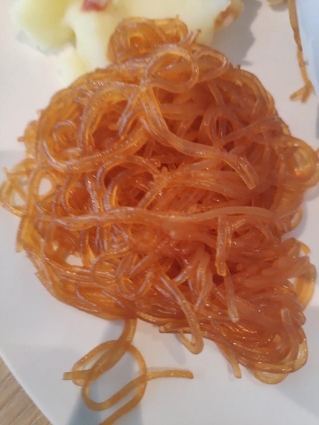 普吉島王權免稅店吃免費自助餐,大蝦不再自取,像在國內吃大席