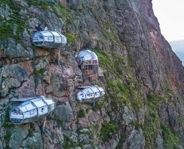 世界最“奇葩”的酒店，全部透明還挂在懸崖上，價格2000還需排隊