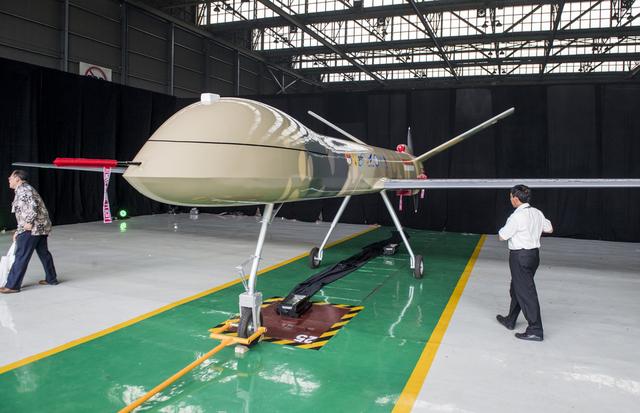 印尼展示首款长航时无人机 这外形看着怎么那么眼熟