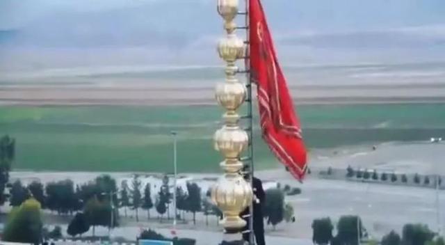 重大暗示！伊朗“圣城”升起复仇红旗