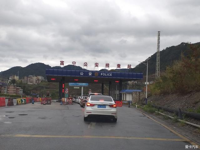 高速免费不堵车，开着大新车，春节惬意自驾游云南