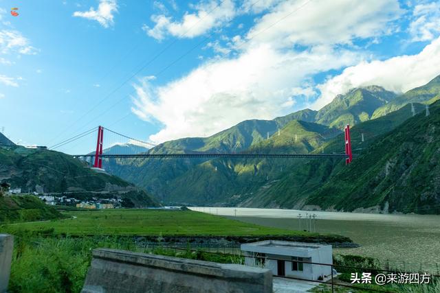 因一首情歌名扬四海，川藏咽喉，茶马重镇，藏汉交汇的中心