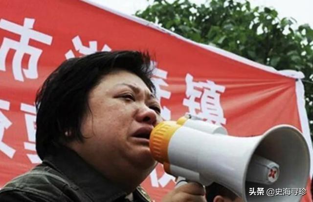 看到韩红哭，我也哭 了