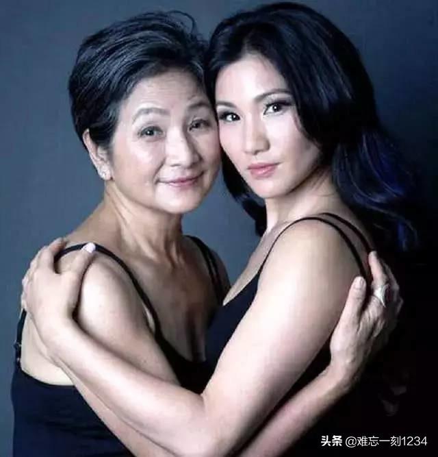 娱乐圈的明星是母女，都隐藏的很深