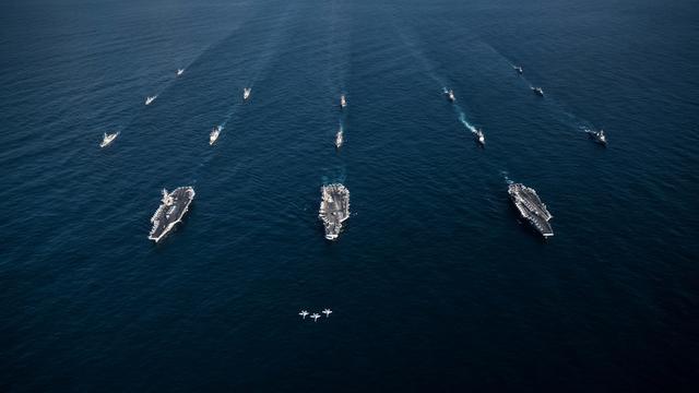 重回冷戰！時隔多年，美軍剛重建海軍第二艦隊，又重組第五集團軍