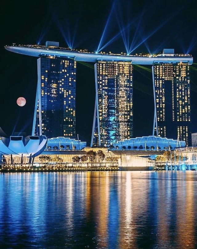 生活在充滿未來感的“科幻”新加坡，是一種什麽體驗？