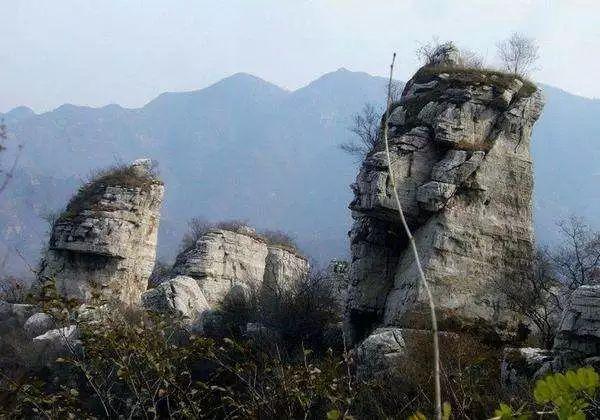 北京房山有道山岭，一个不为人知的巨石阵。很多人都是第一次听说