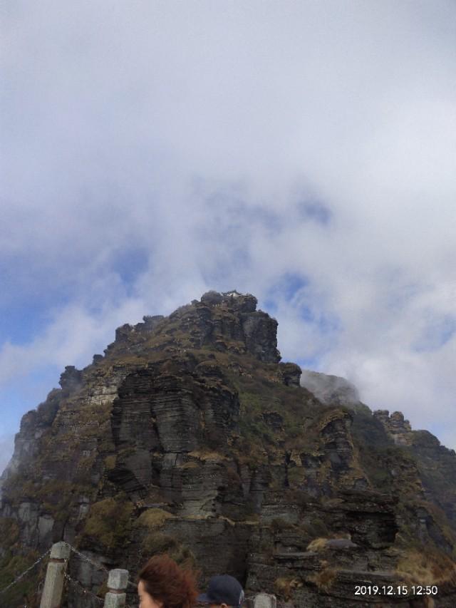 美丽仙云缥缈的梵净山