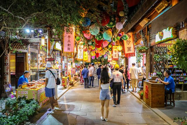 三亚新晋夜景打卡圣地，三亚千古情一场演出了解三亚的前生今世