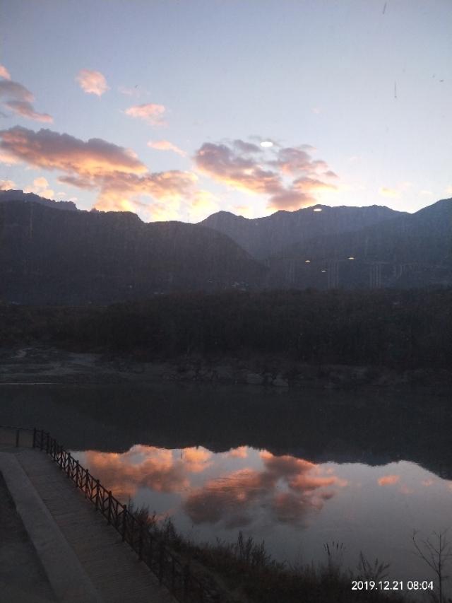 和老伴一起云南自驾游