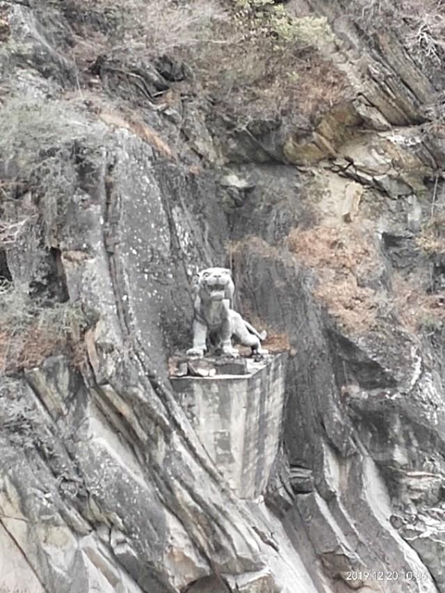 和老伴一起云南自驾游