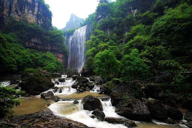 长江三峡中的世外桃源，万里长江第一石，三峡第一湾明月湾