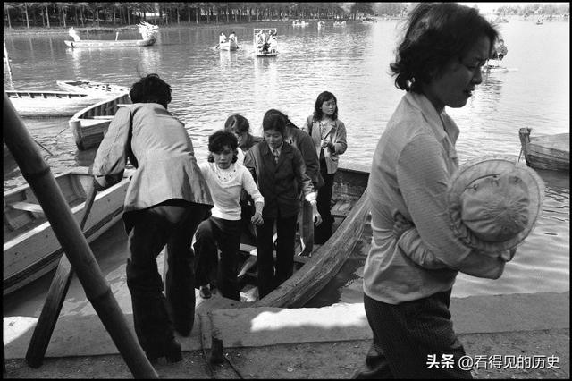 老照片  1984年武汉东湖，名副其实的千湖之城武汉