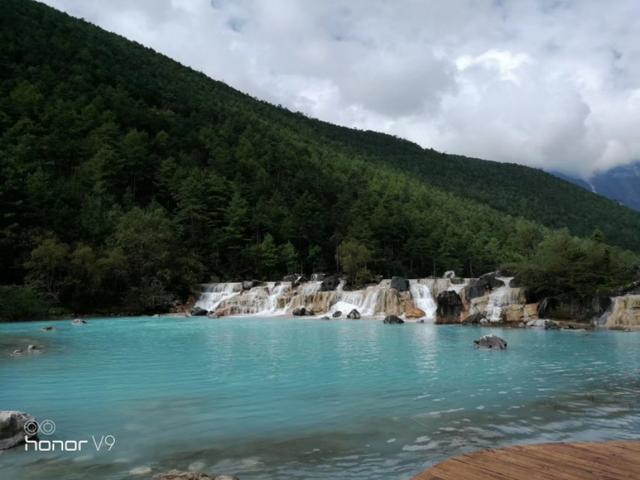 人间仙境，蓝月湖