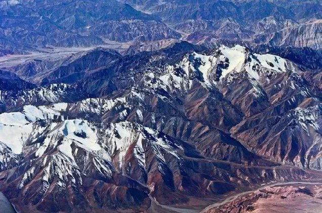 中国第一神山昆仑山，为何常年有重兵把守？