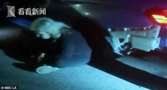 宝马160公里时速撞大石块飞起 女司机毫发未伤盘腿坐地：咋回事？