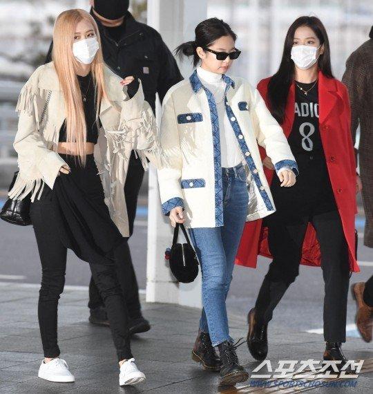 JENNIE、ROSÉ、kimjisoo今日仁川机场出境