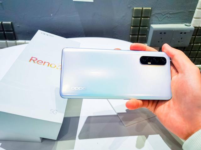 春节宅家体验一个月，告诉你OPPO Reno3 Pro今年还值不值得买